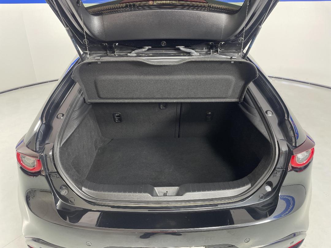 Photo '14' of Mazda Mazda3 Photo '14' of Mazda Mazda3