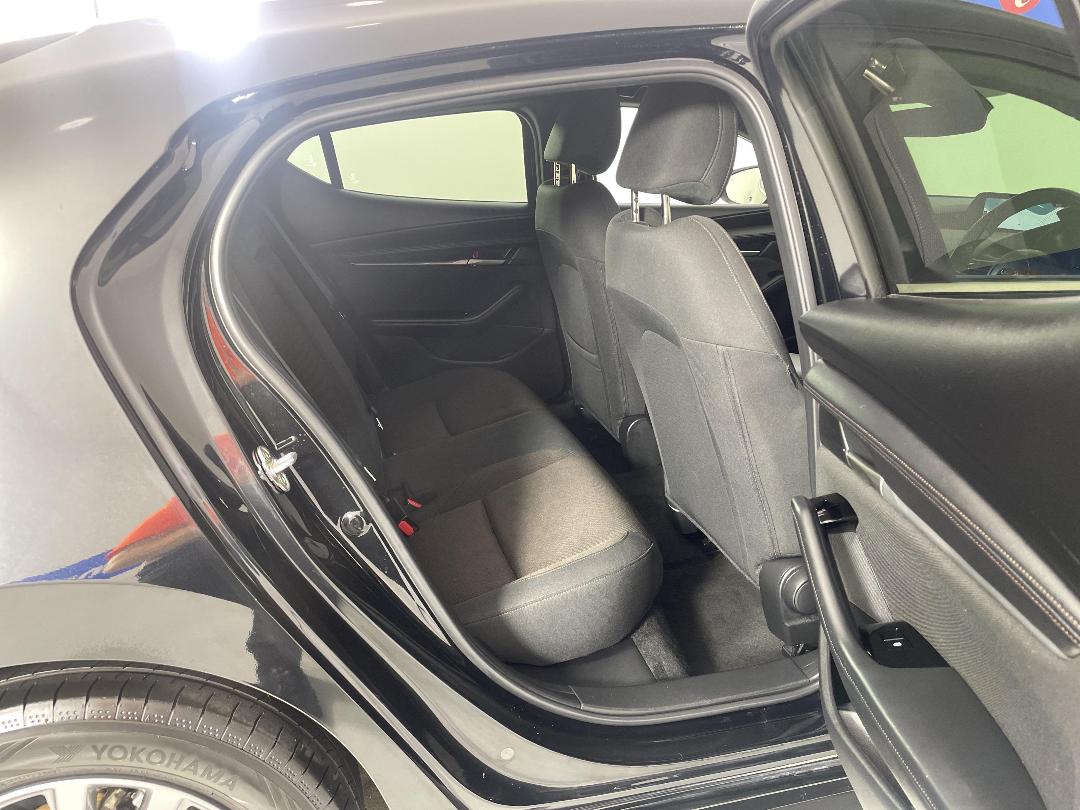 Photo '20' of Mazda Mazda3 Photo '20' of Mazda Mazda3