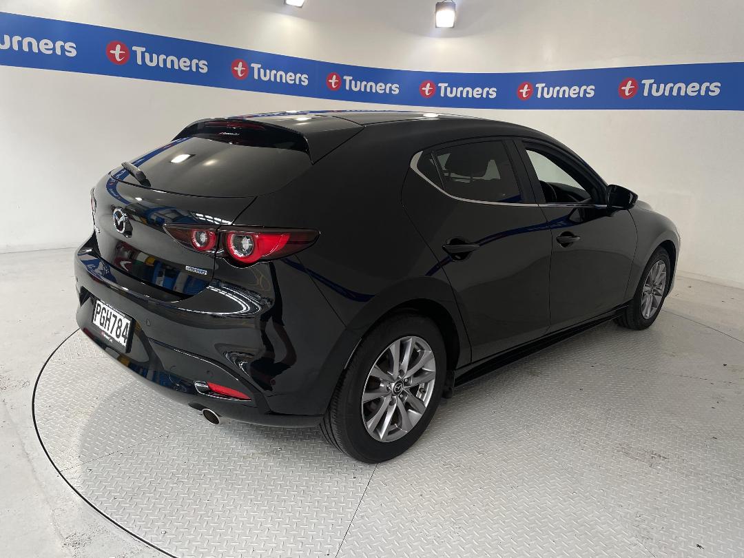 Photo '7' of Mazda Mazda3 Photo '7' of Mazda Mazda3