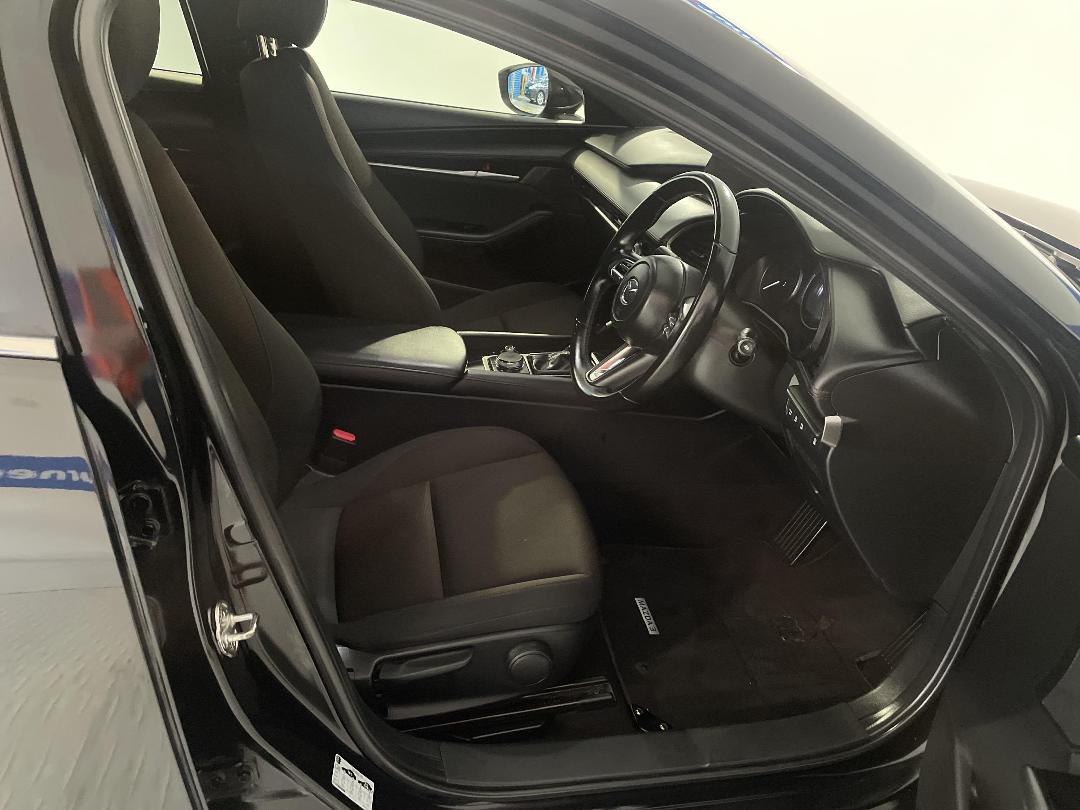 Photo '16' of Mazda Mazda3 Photo '16' of Mazda Mazda3