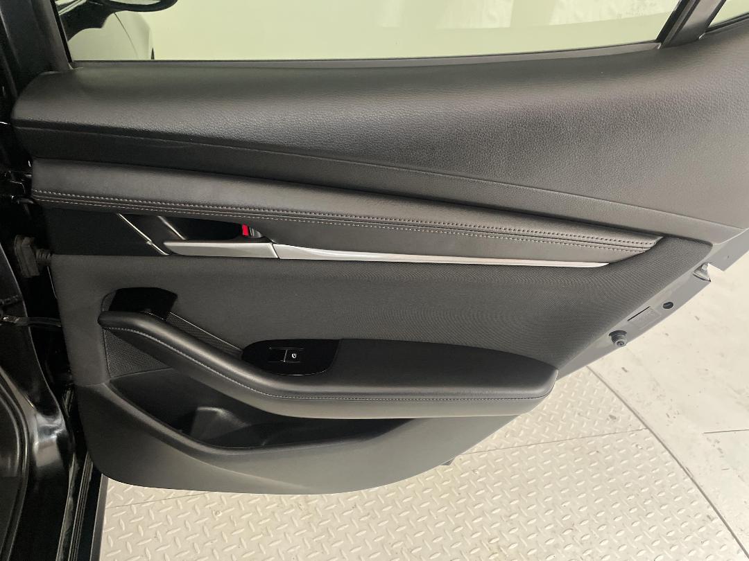 Photo '19' of Mazda Mazda3 Photo '19' of Mazda Mazda3