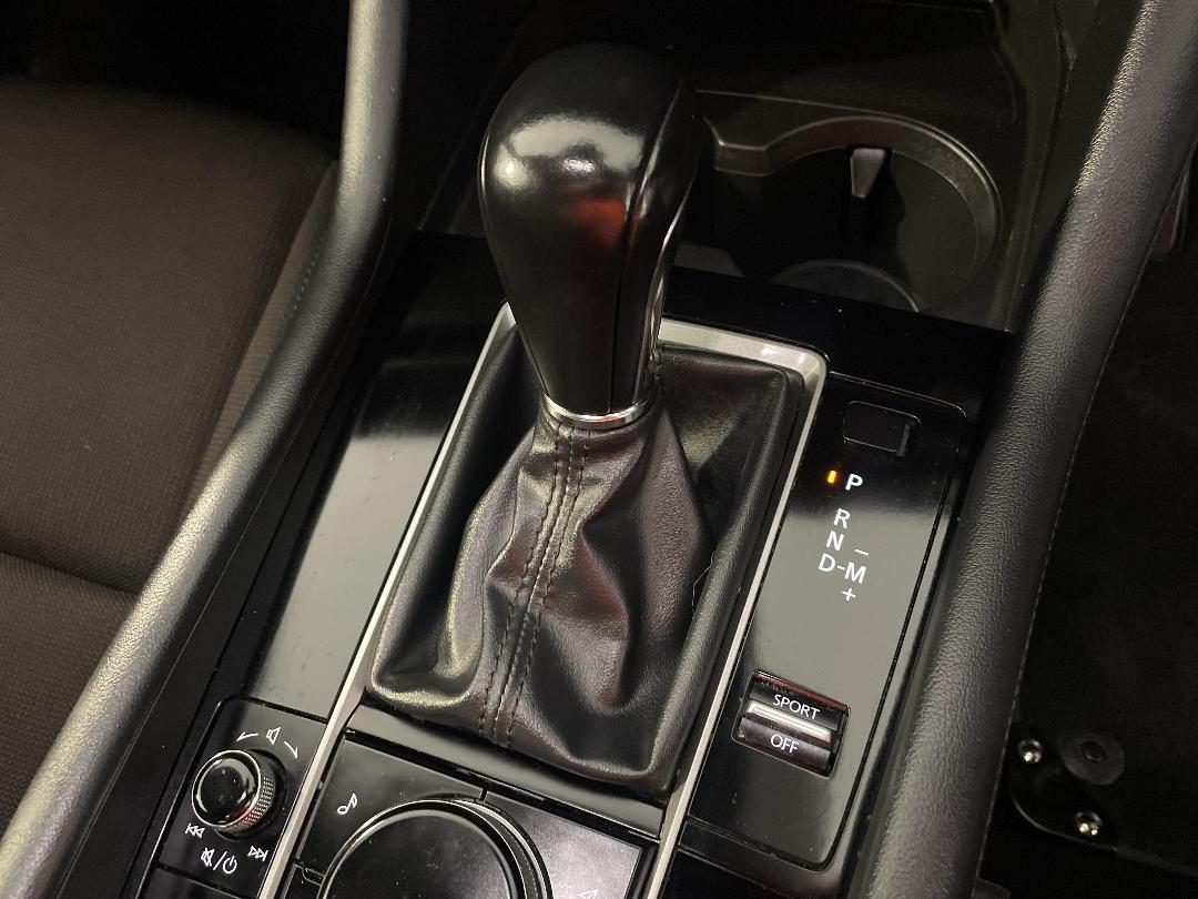 Photo '32' of Mazda Mazda3 Photo '32' of Mazda Mazda3