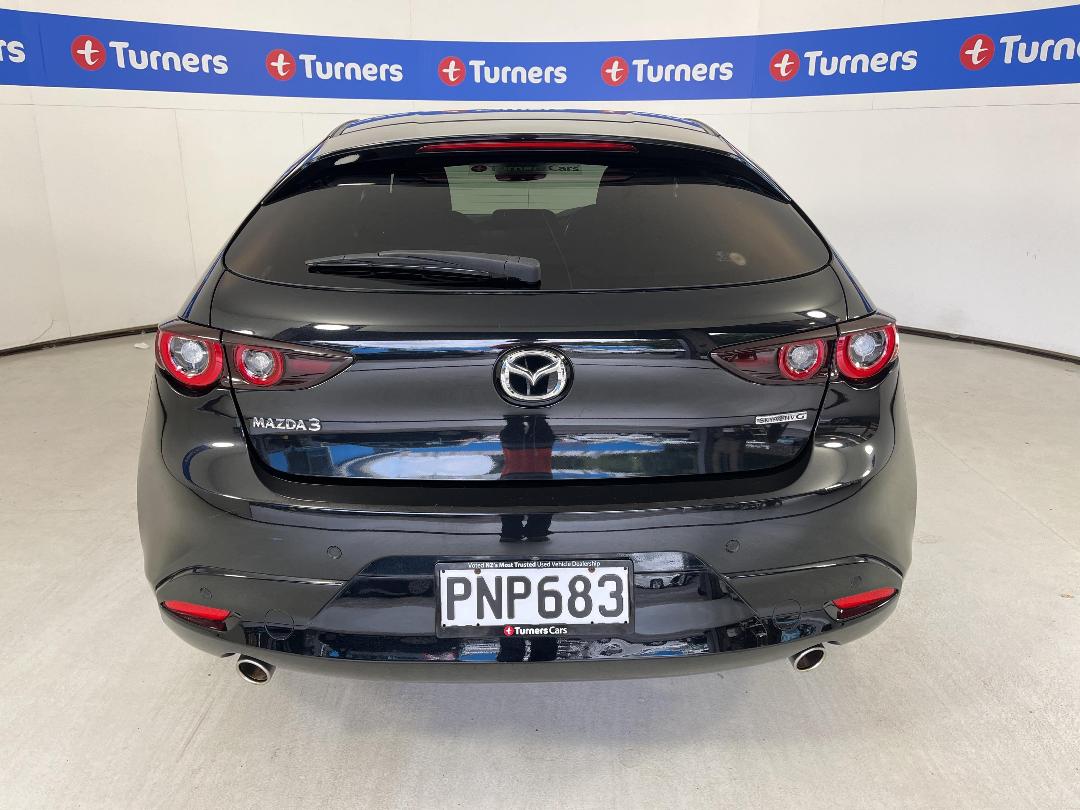 Photo '6' of Mazda Mazda3