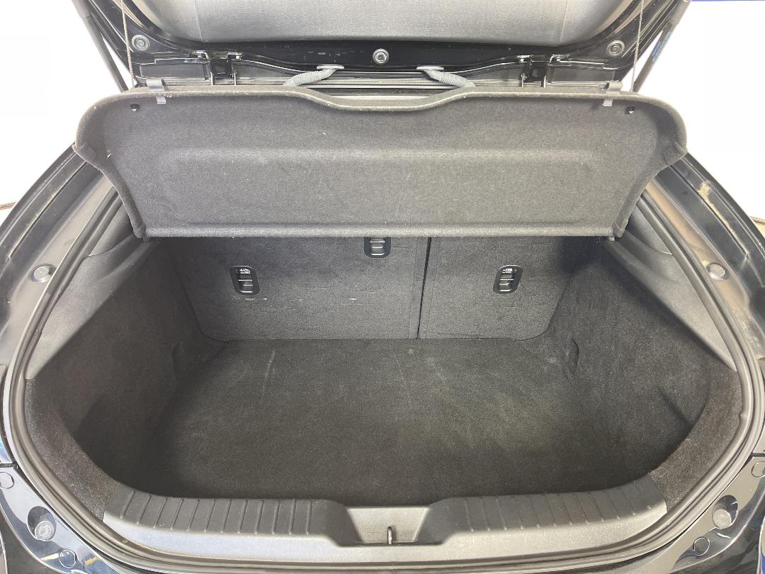 Photo '14' of Mazda Mazda3