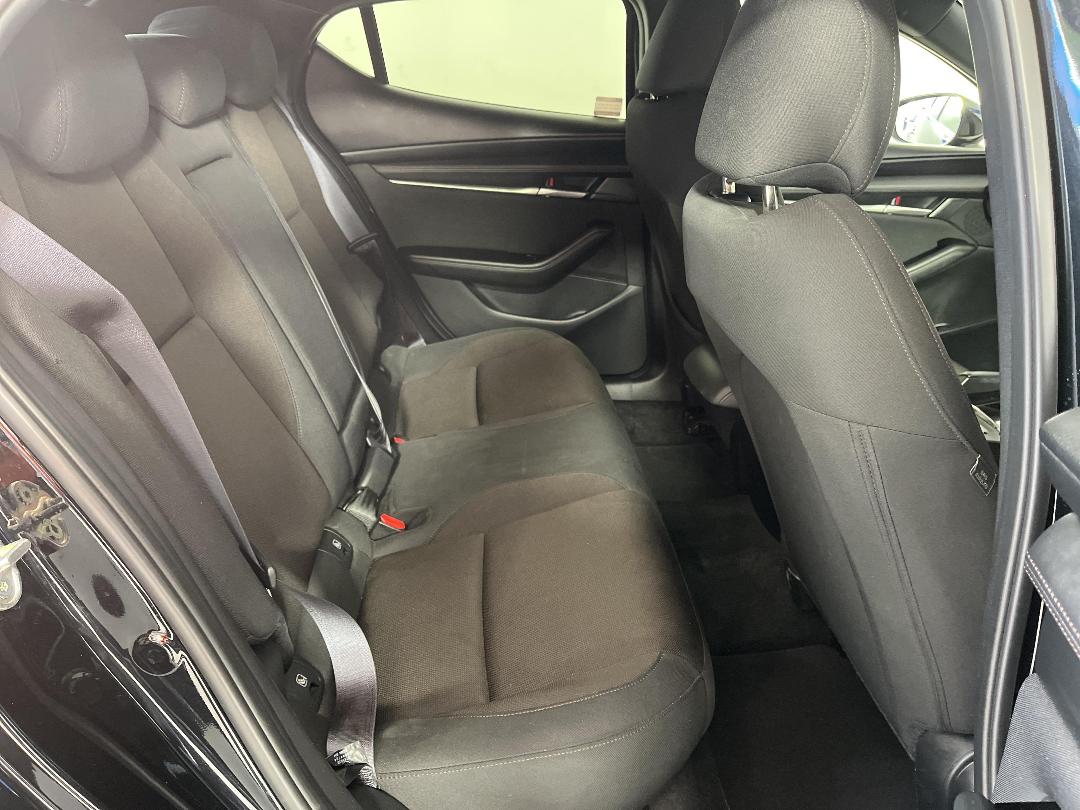 Photo '20' of Mazda Mazda3