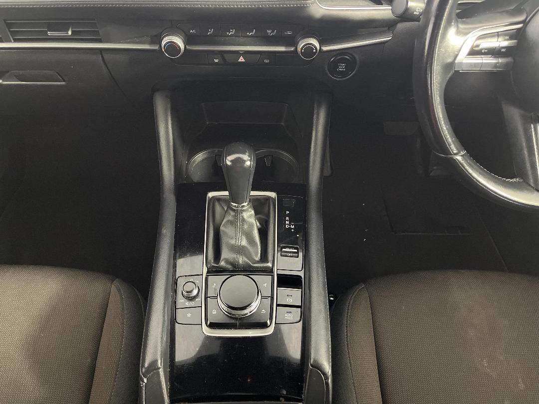 Photo '18' of Mazda Mazda3