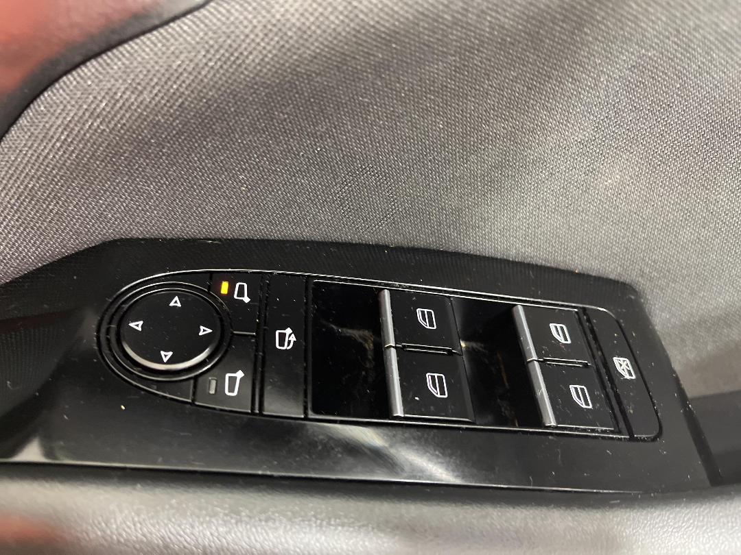 Photo '27' of Mazda Mazda3