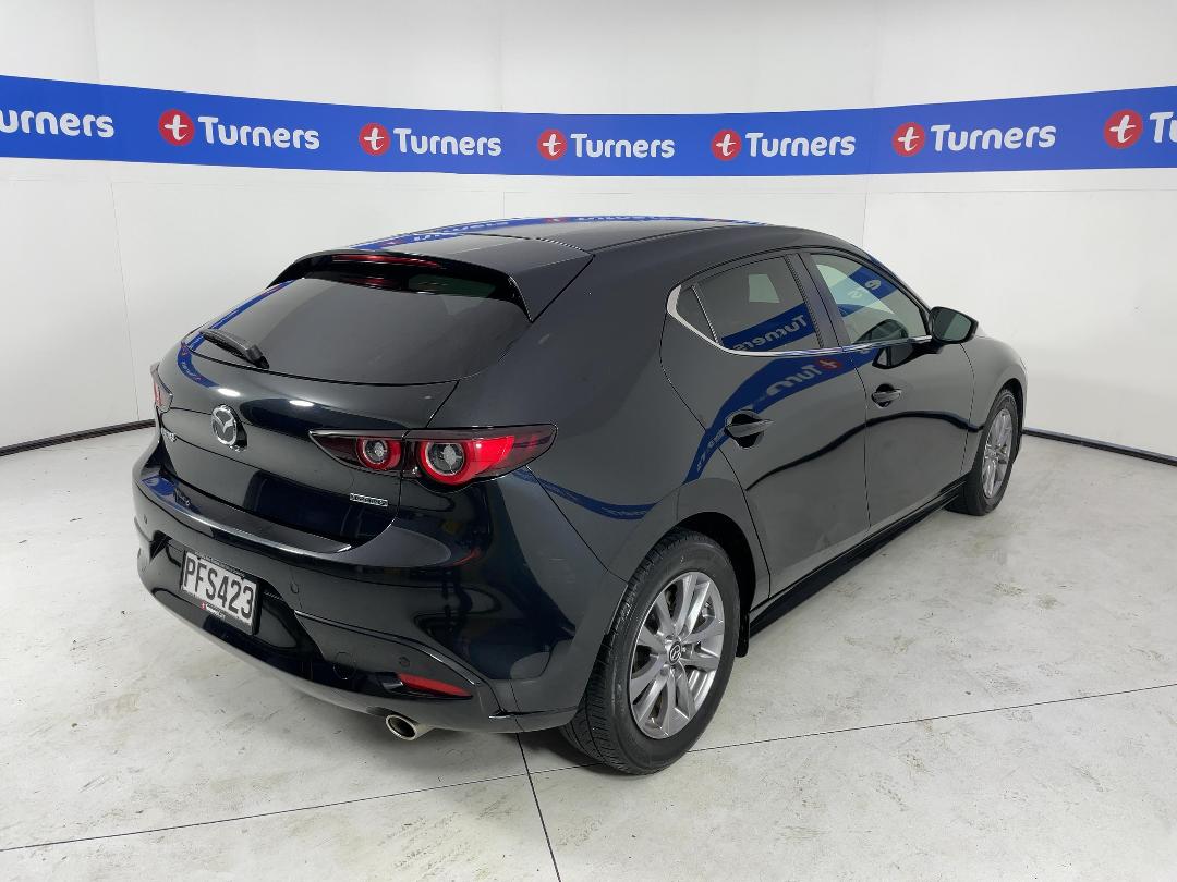 Photo '7' of Mazda Mazda3