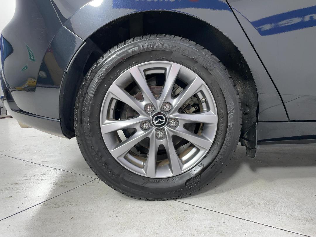 Photo '12' of Mazda Mazda3