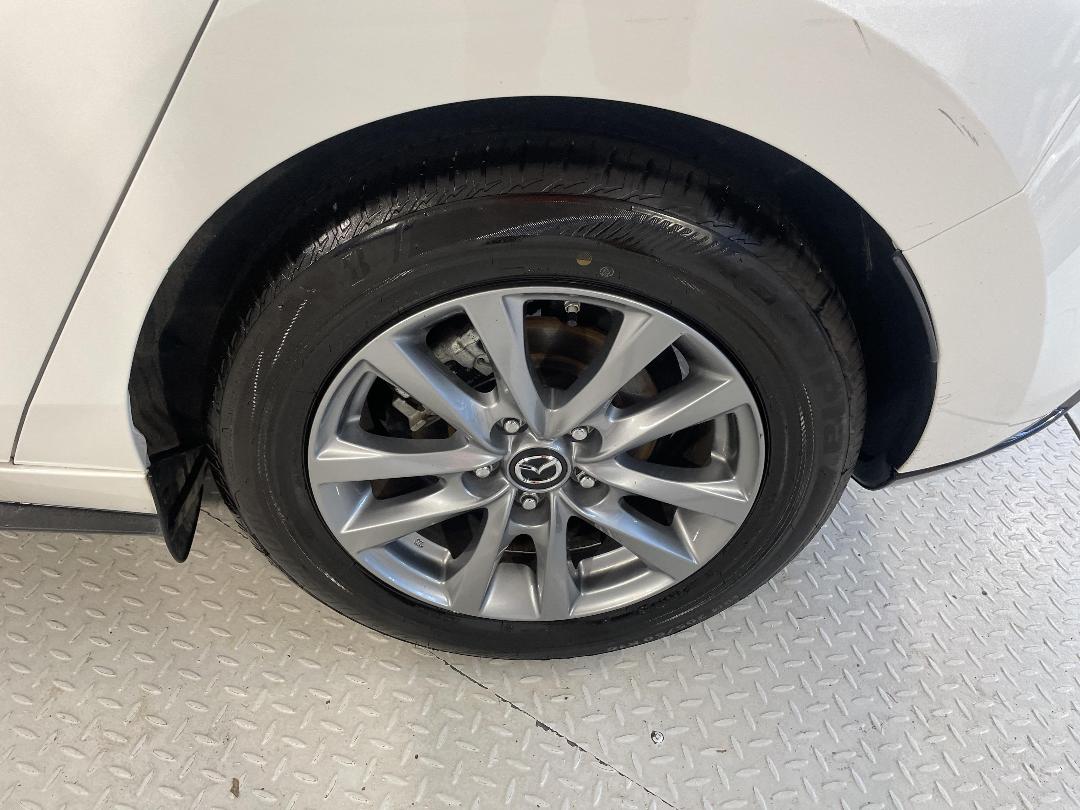 Photo '11' of Mazda Mazda3