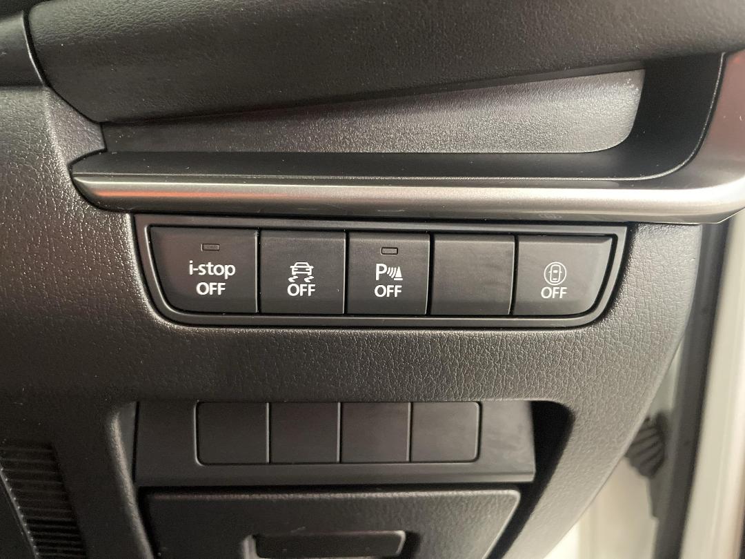 Photo '25' of Mazda Mazda3