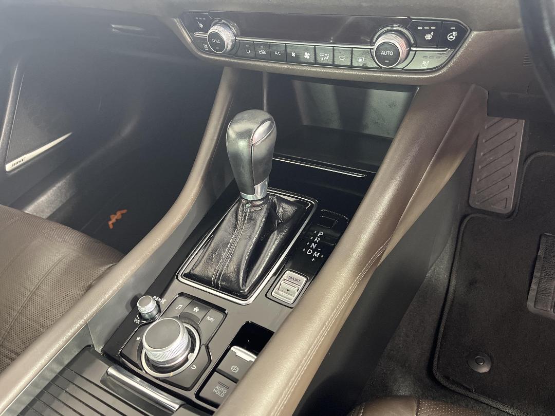 Photo '18' of Mazda Mazda6