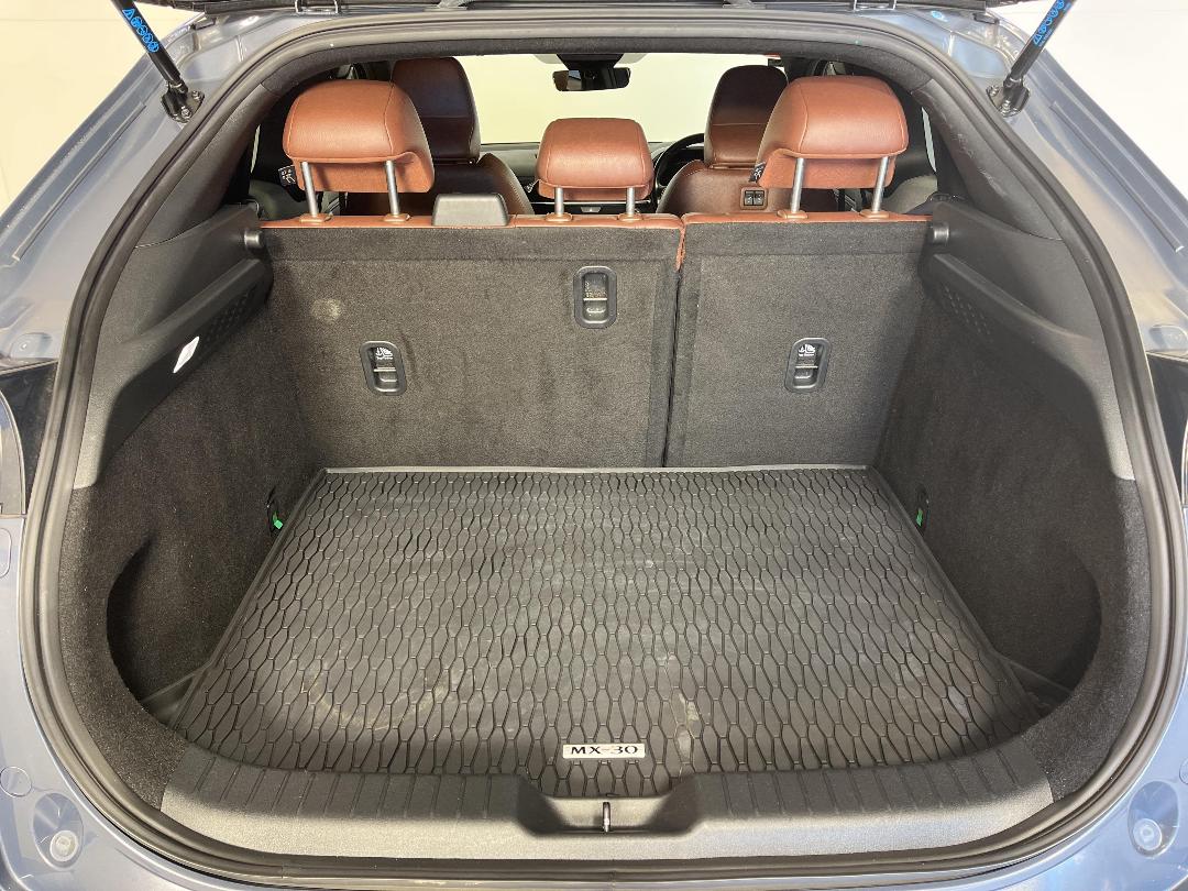 Photo '14' of Mazda MX-30