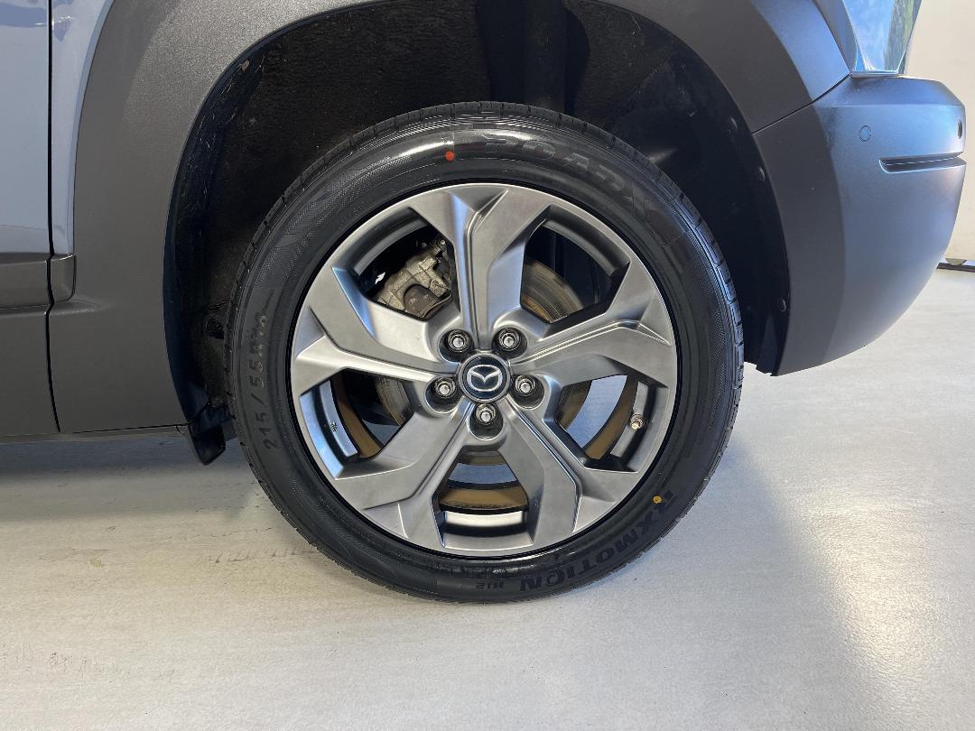 Photo '11' of Mazda MX-30