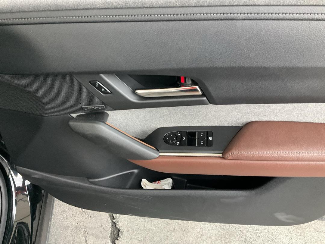 Photo '7' of Mazda MX-30 Limited