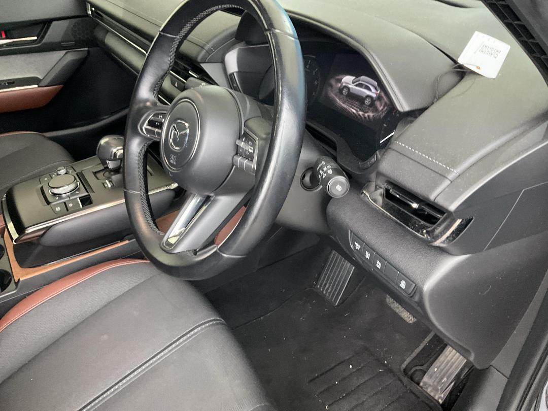 Photo '8' of Mazda MX-30 Limited