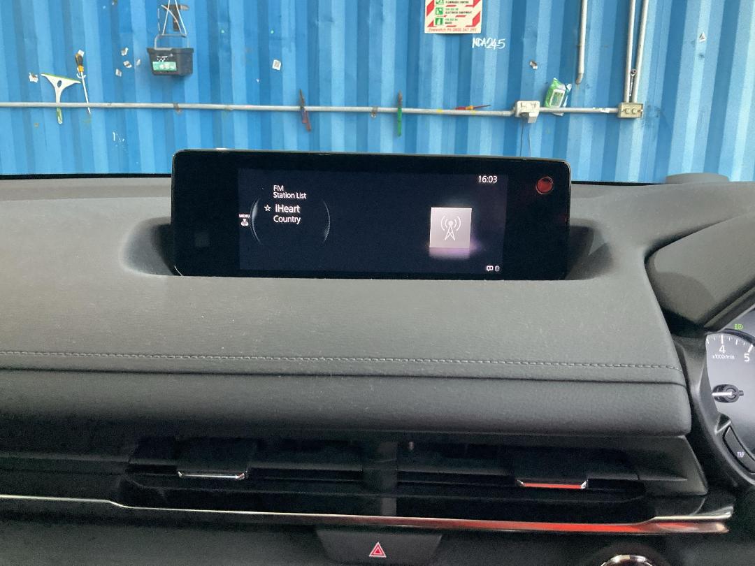 Photo '10' of Mazda MX-30 Limited