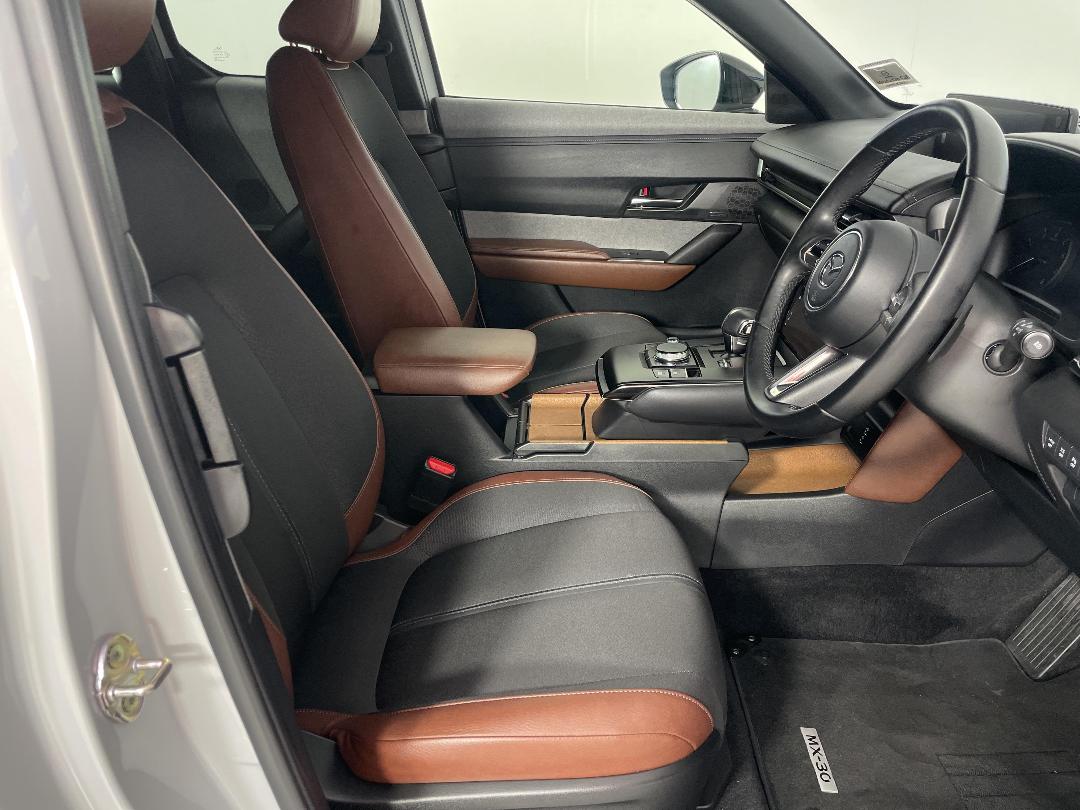 Photo '16' of Mazda MX-30 Photo '16' of Mazda MX-30