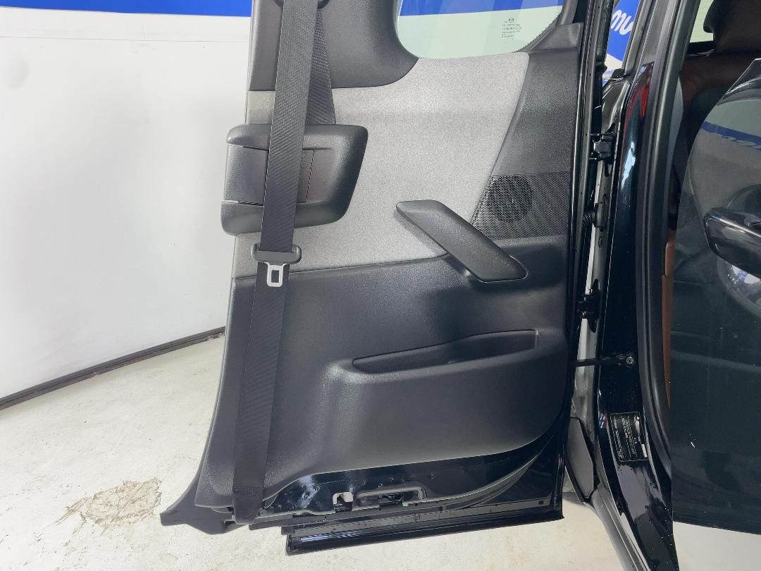 Photo '19' of Mazda MX-30