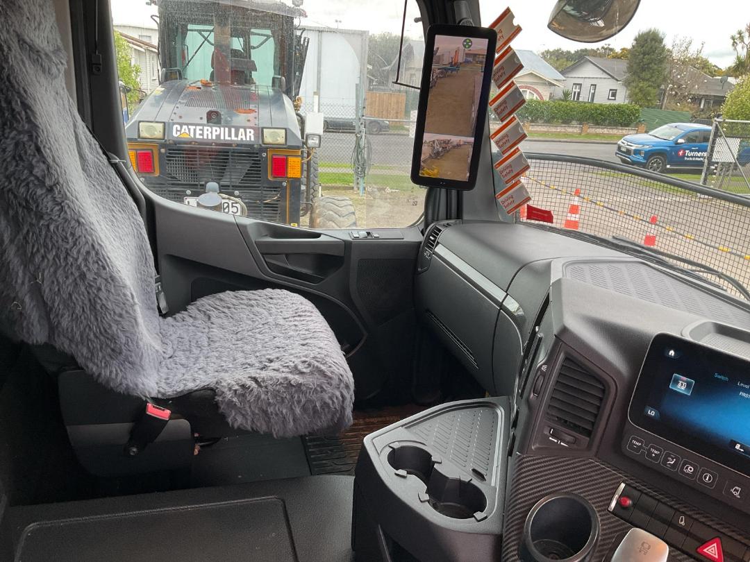 Photo '24' of Mercedes-Benz Acros 5 3258 8X4 Tipper