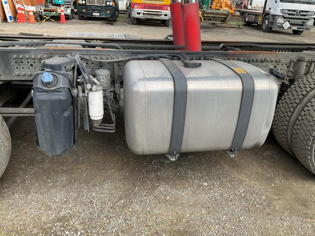 Photo '33' of Mercedes-Benz Acros 5 3258 8X4 Tipper