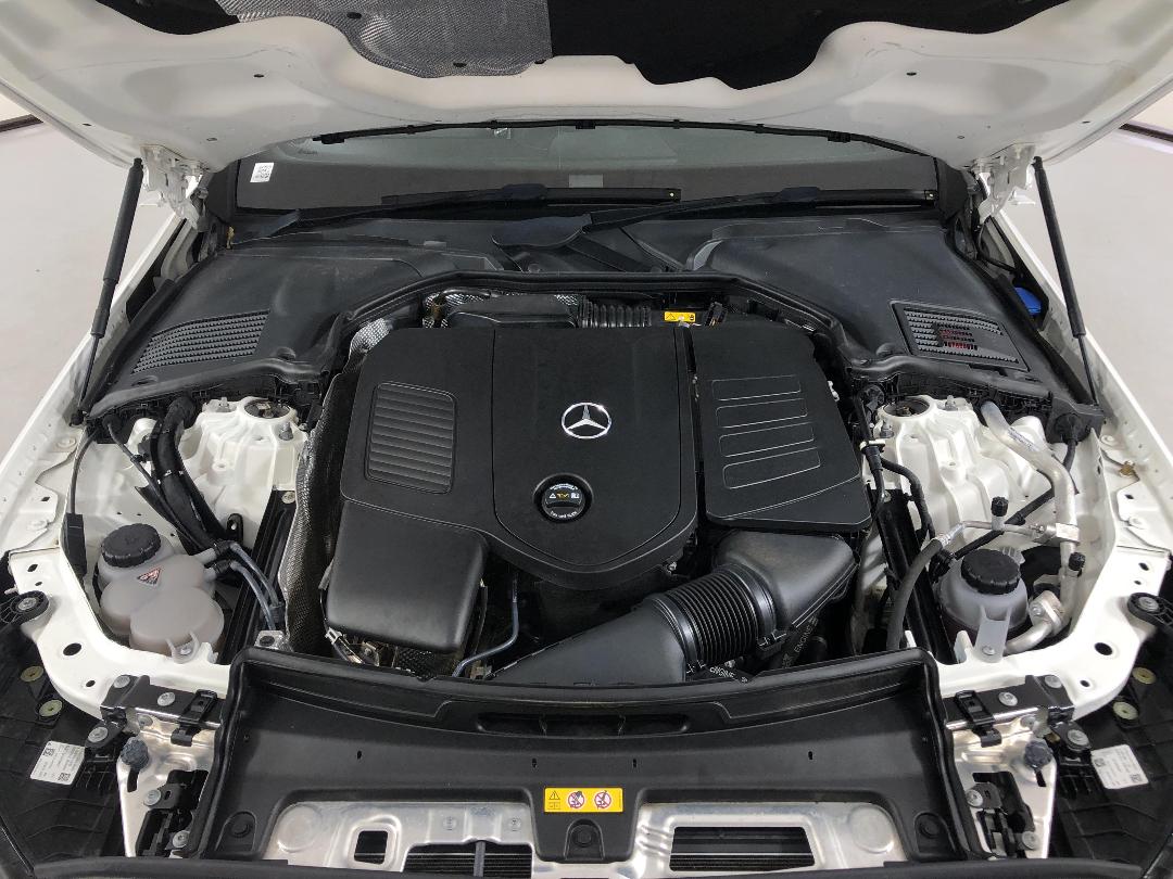 Photo '13' of Mercedes-Benz C-Class