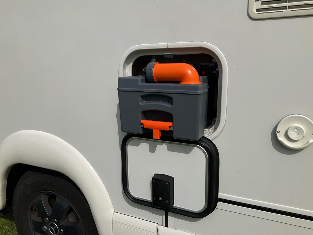 Photo '43' of Mercedes-Benz Sprinter CARTHAGO Motorhome