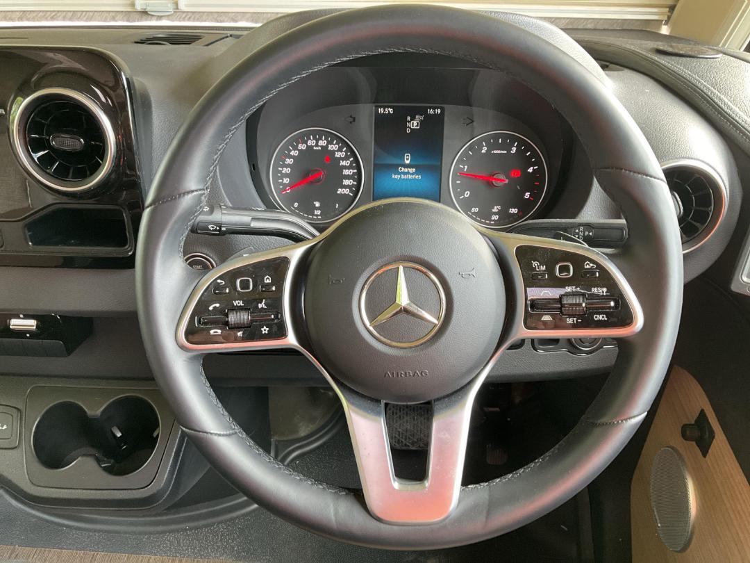 Photo '12' of Mercedes-Benz Sprinter CARTHAGO Motorhome