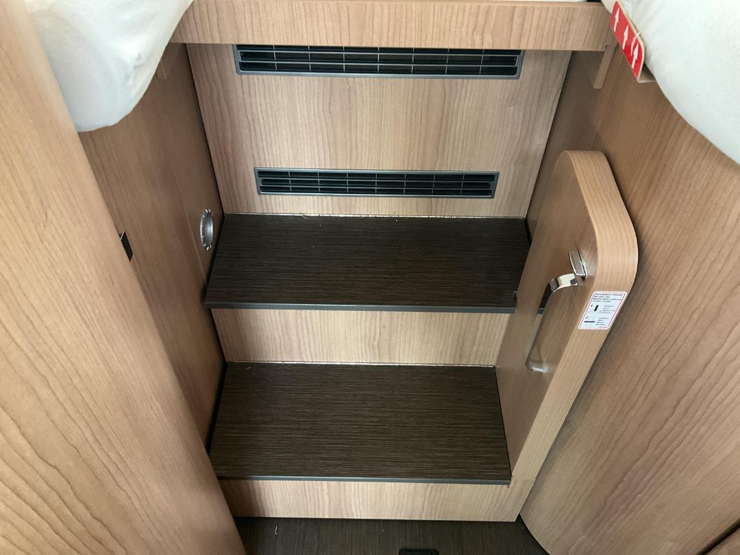 Photo '34' of Mercedes-Benz Sprinter CARTHAGO Motorhome