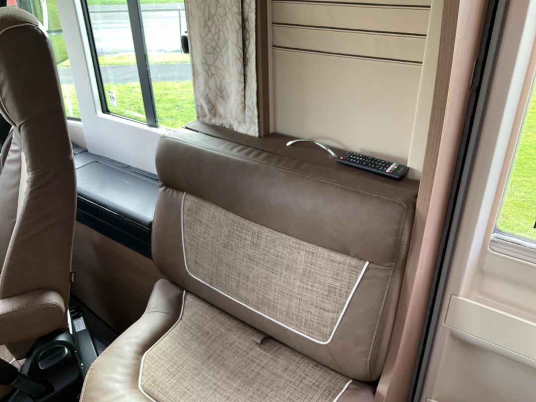 Photo '25' of Mercedes-Benz Sprinter CARTHAGO Motorhome