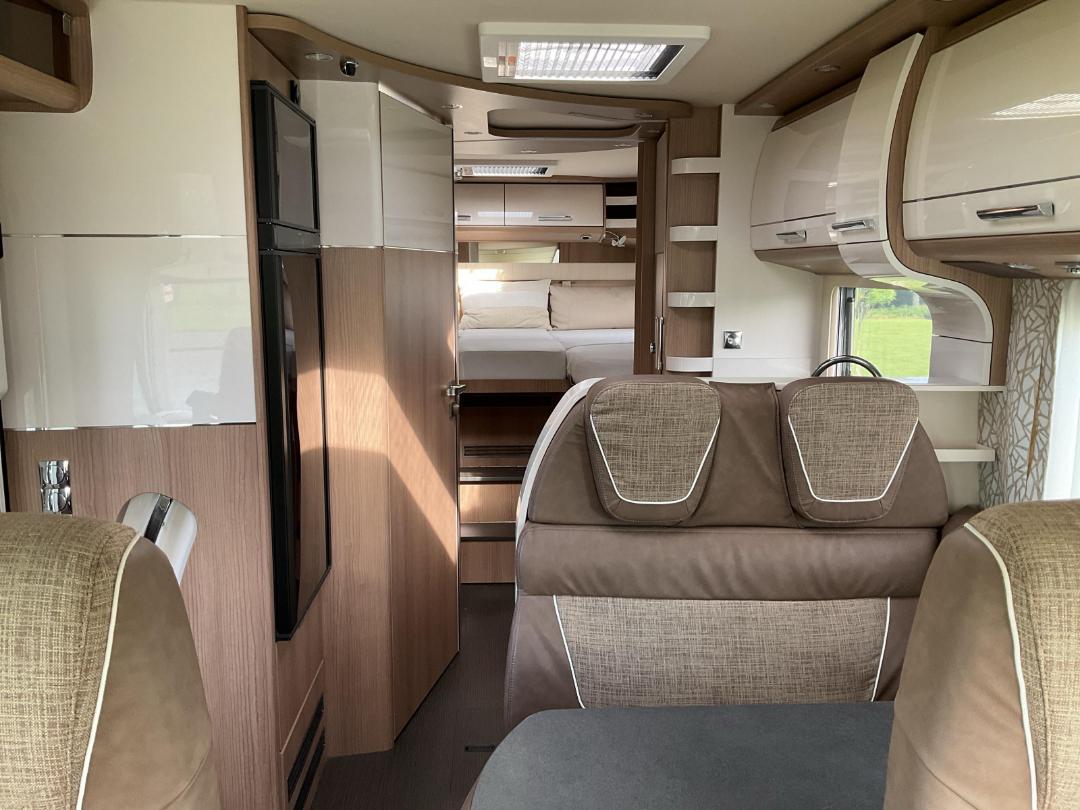 Photo '9' of Mercedes-Benz Sprinter CARTHAGO Motorhome