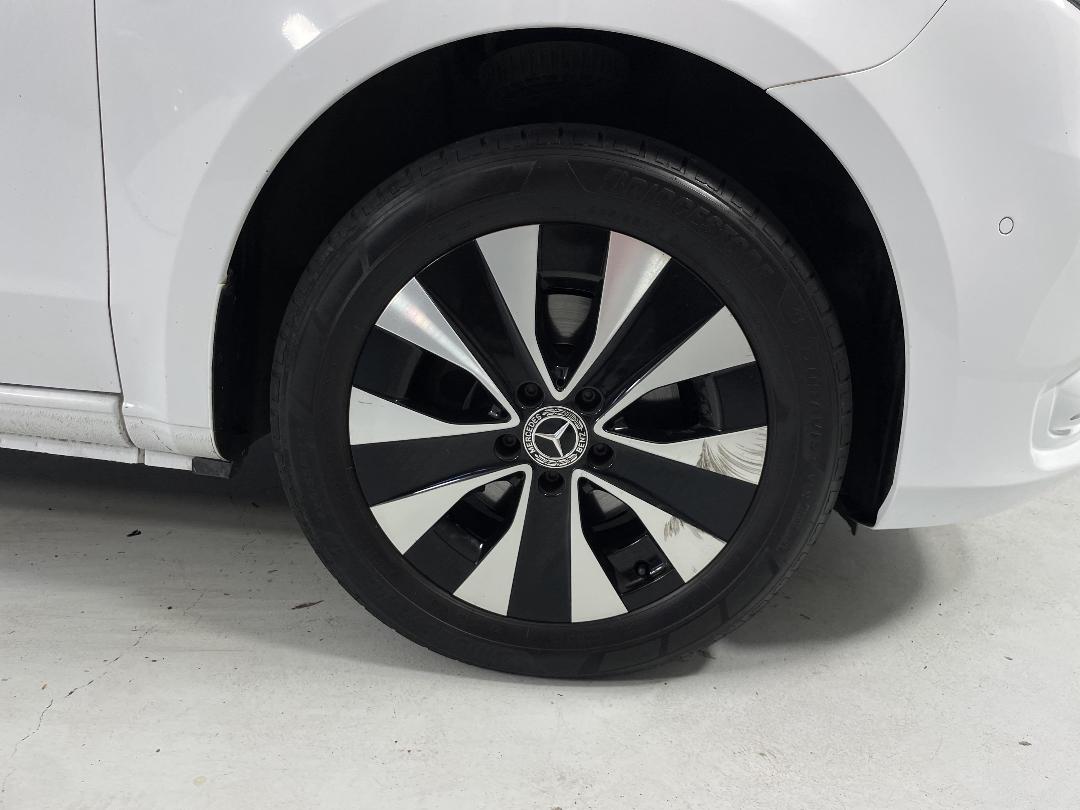 Photo '9' of Mercedes-Benz Vito Photo '9' of Mercedes-Benz Vito