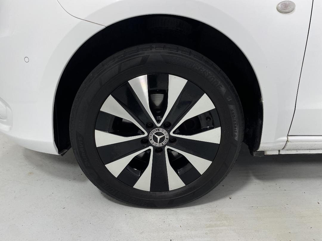 Photo '10' of Mercedes-Benz Vito Photo '10' of Mercedes-Benz Vito