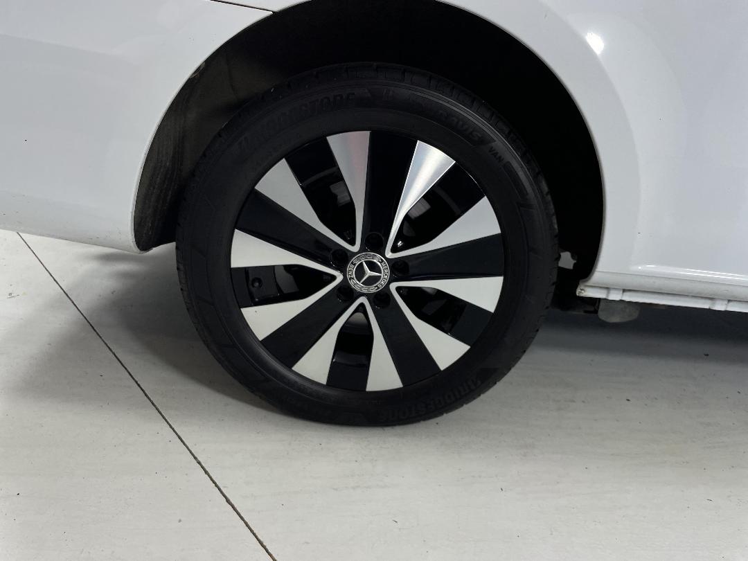 Photo '12' of Mercedes-Benz Vito Photo '12' of Mercedes-Benz Vito