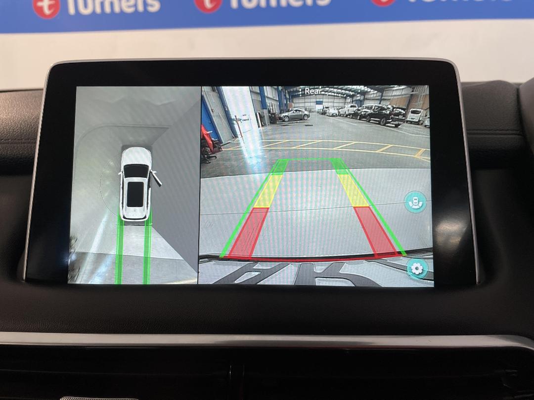 Photo '32' of MG HS Photo '32' of MG HS