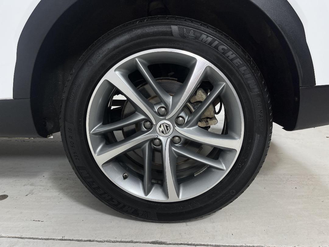 Photo '11' of MG HS Photo '11' of MG HS