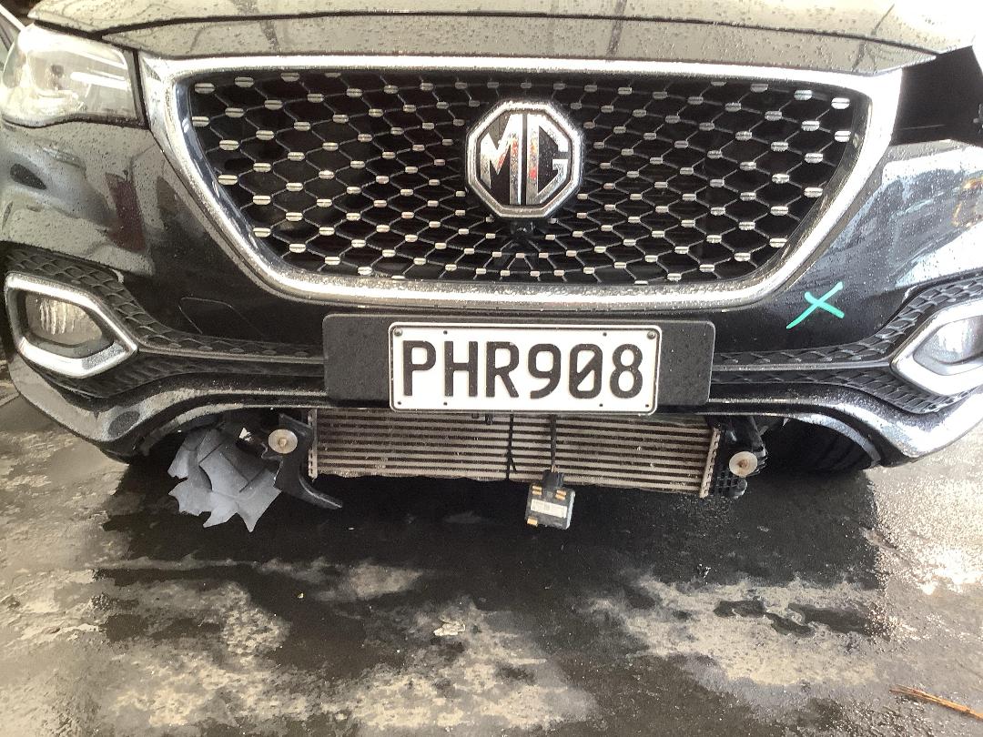 Photo '3' of MG HS Photo '3' of MG HS