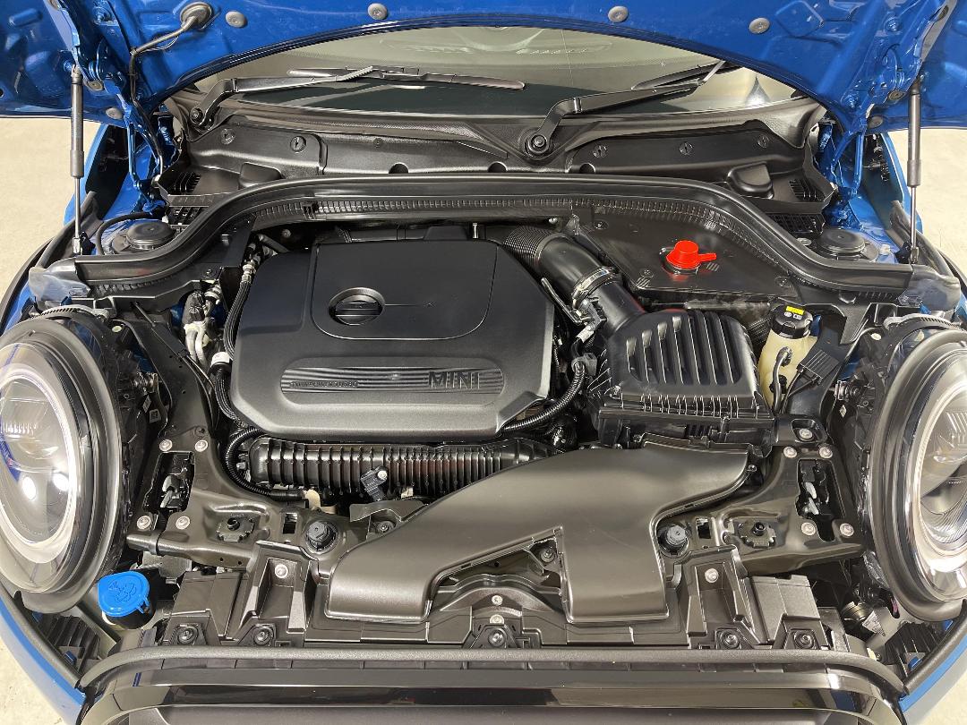 Photo '13' of Mini Hatch