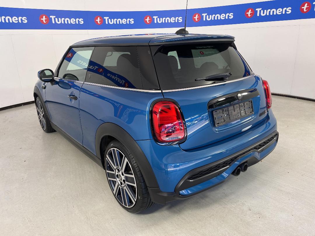 Photo '5' of Mini Hatch