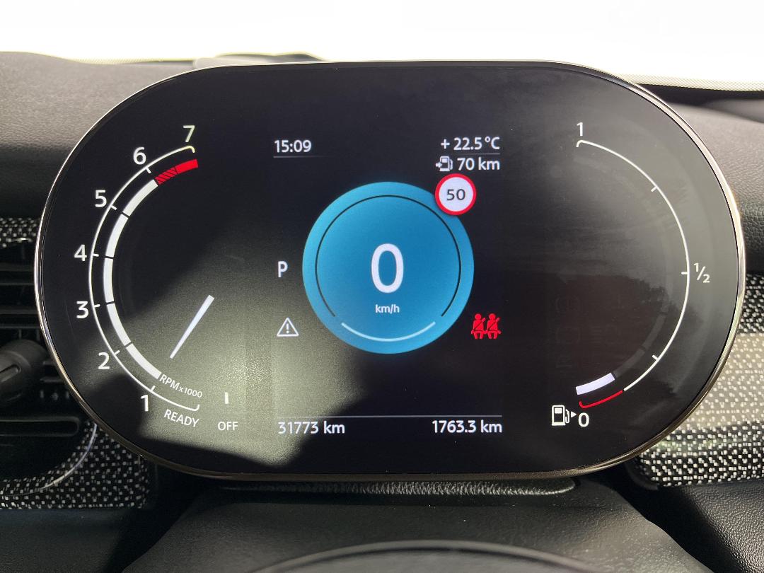 Photo '20' of Mini Hatch