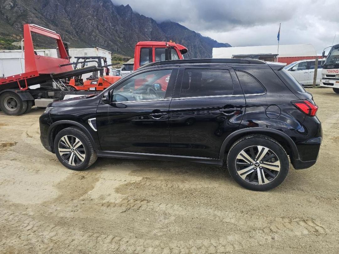 Photo '4' of Mitsubishi ASX VRX