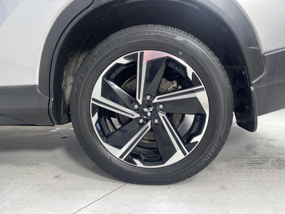 Photo '11' of Mitsubishi Eclipse Cross