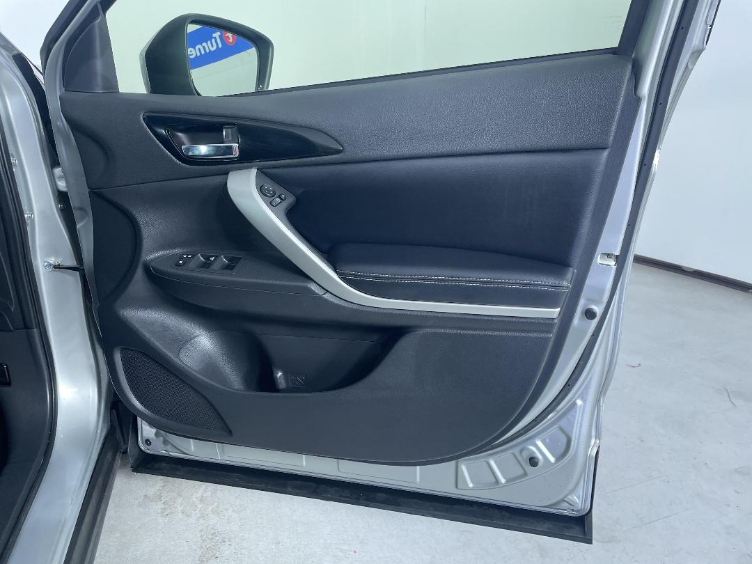 Photo '15' of Mitsubishi Eclipse Cross