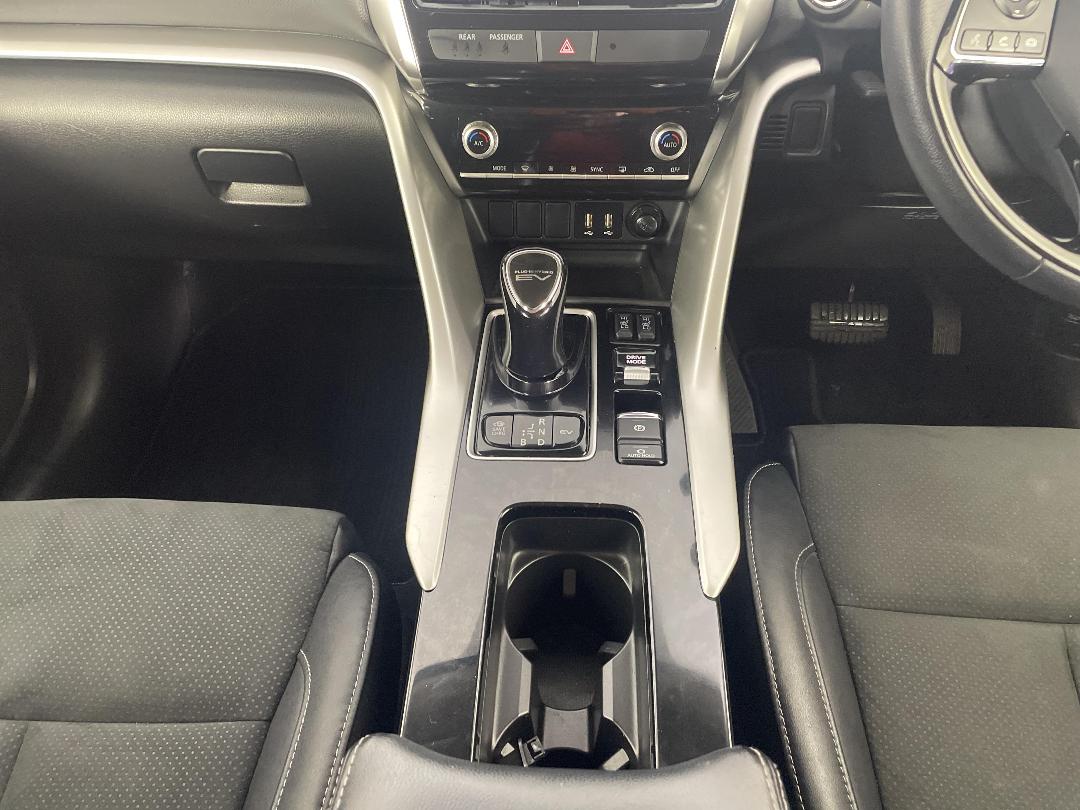 Photo '18' of Mitsubishi Eclipse Cross