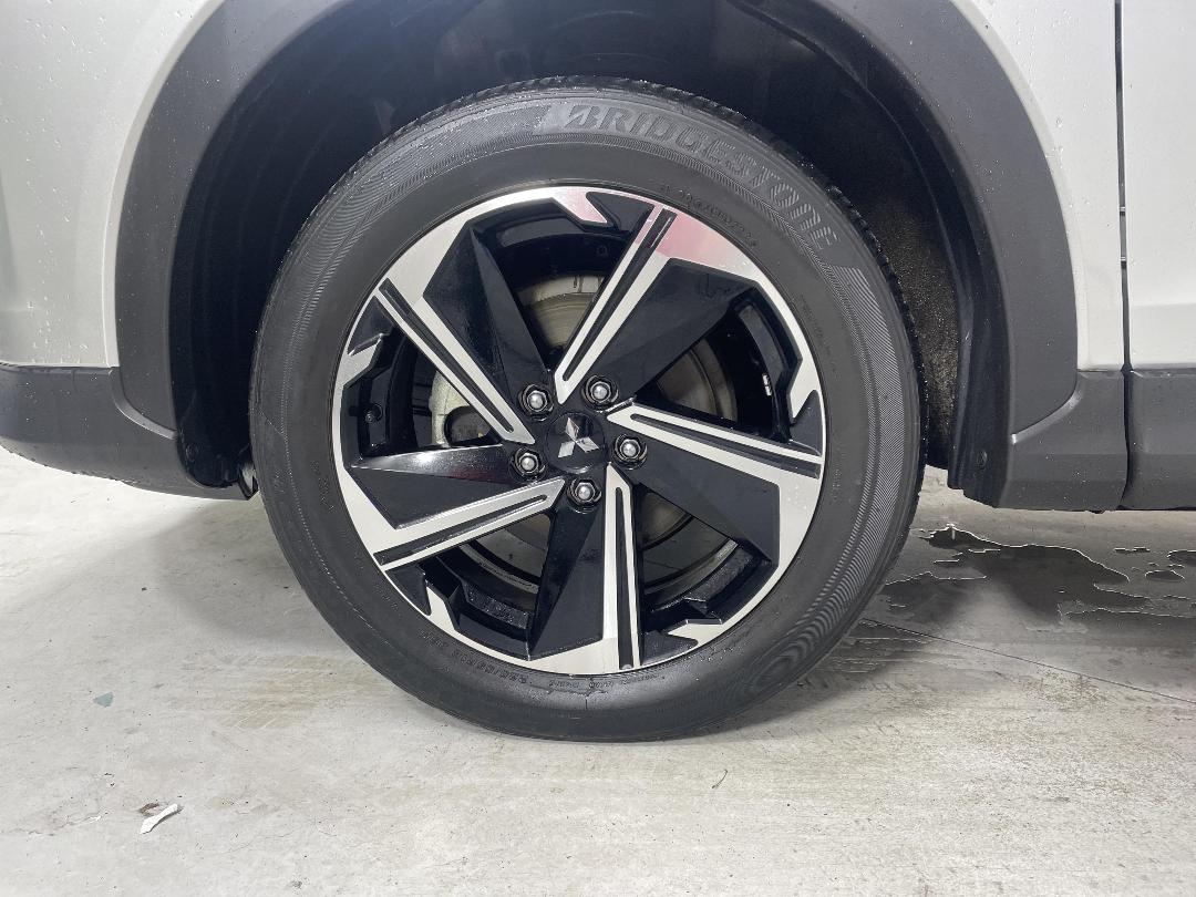 Photo '10' of Mitsubishi Eclipse Cross