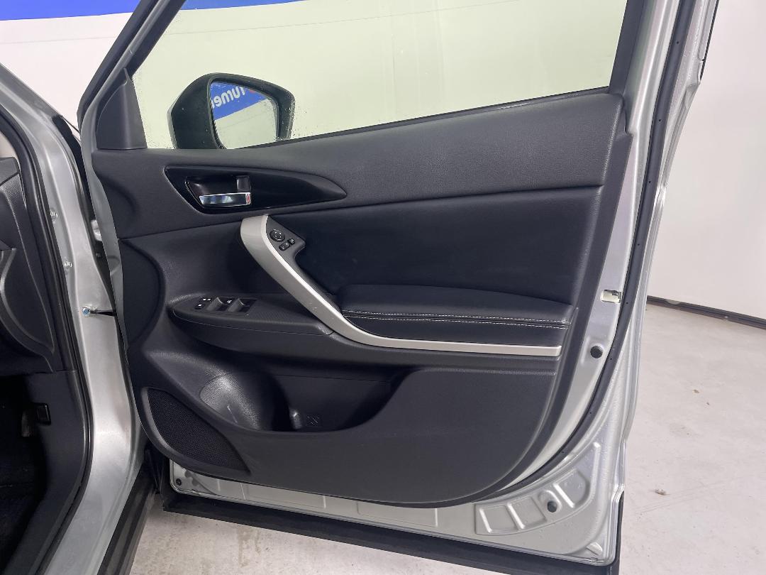 Photo '15' of Mitsubishi Eclipse Cross