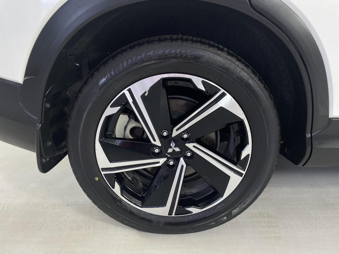 Photo '12' of Mitsubishi Eclipse Cross