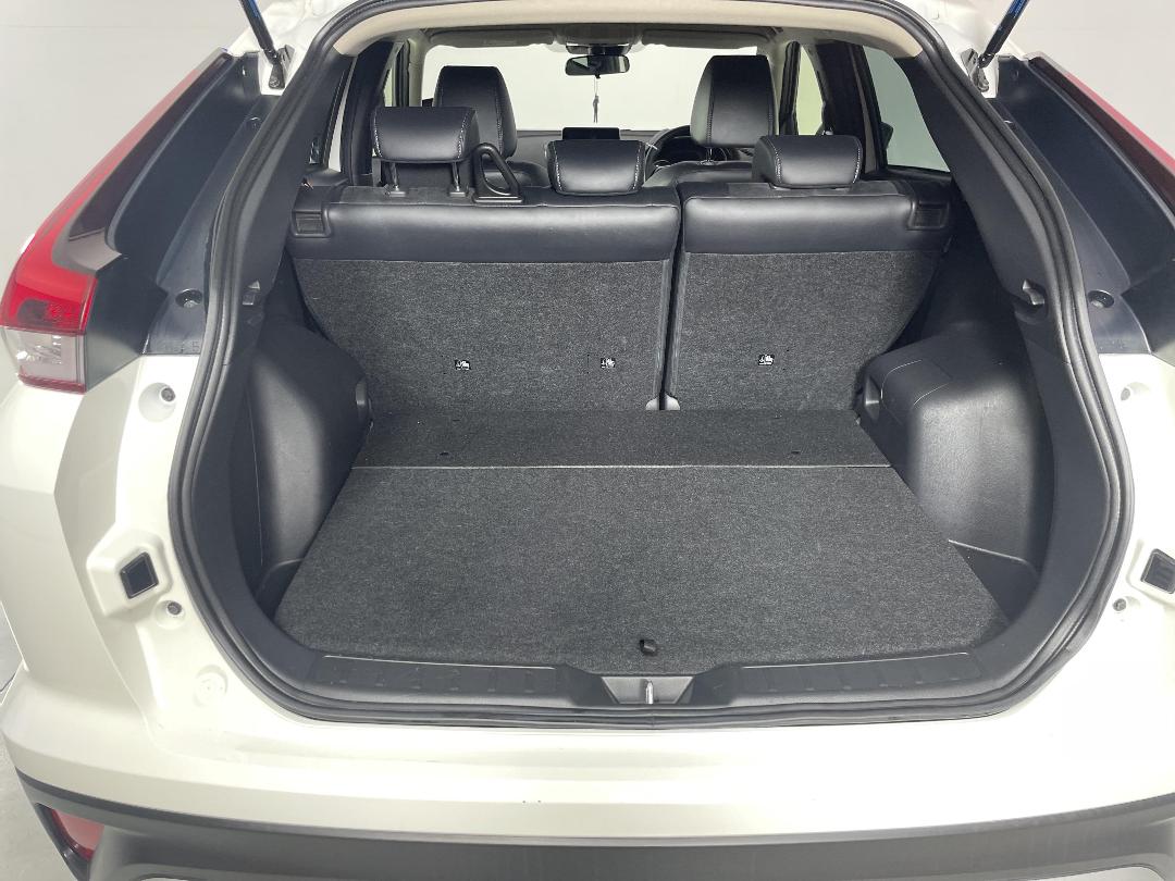 Photo '14' of Mitsubishi Eclipse Cross