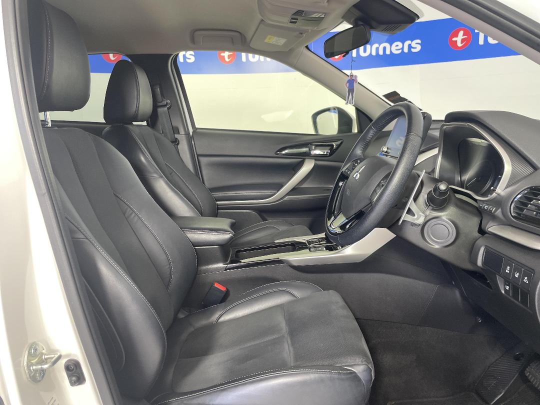 Photo '16' of Mitsubishi Eclipse Cross