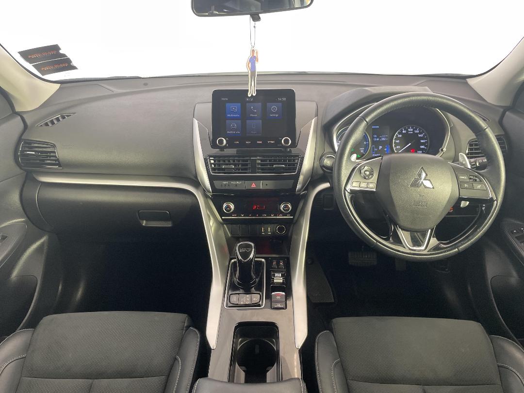 Photo '17' of Mitsubishi Eclipse Cross